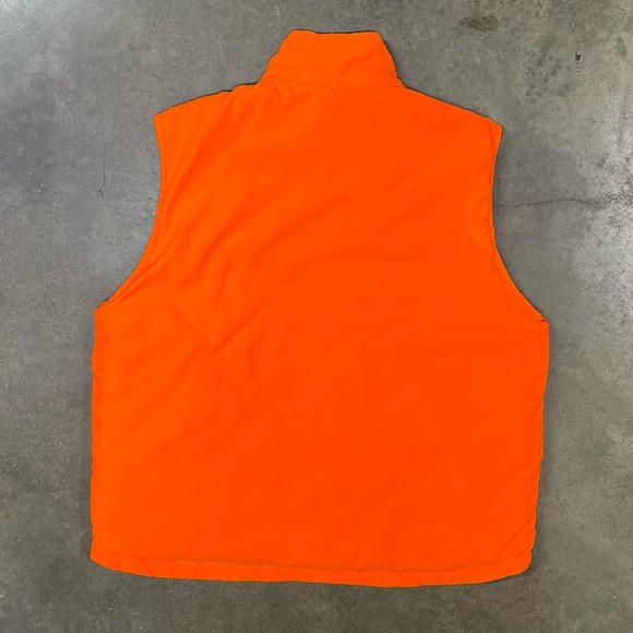 Woolrich Realtree Hardwoods Camo Reversible Outdoor Vest - Picture 6 of 9